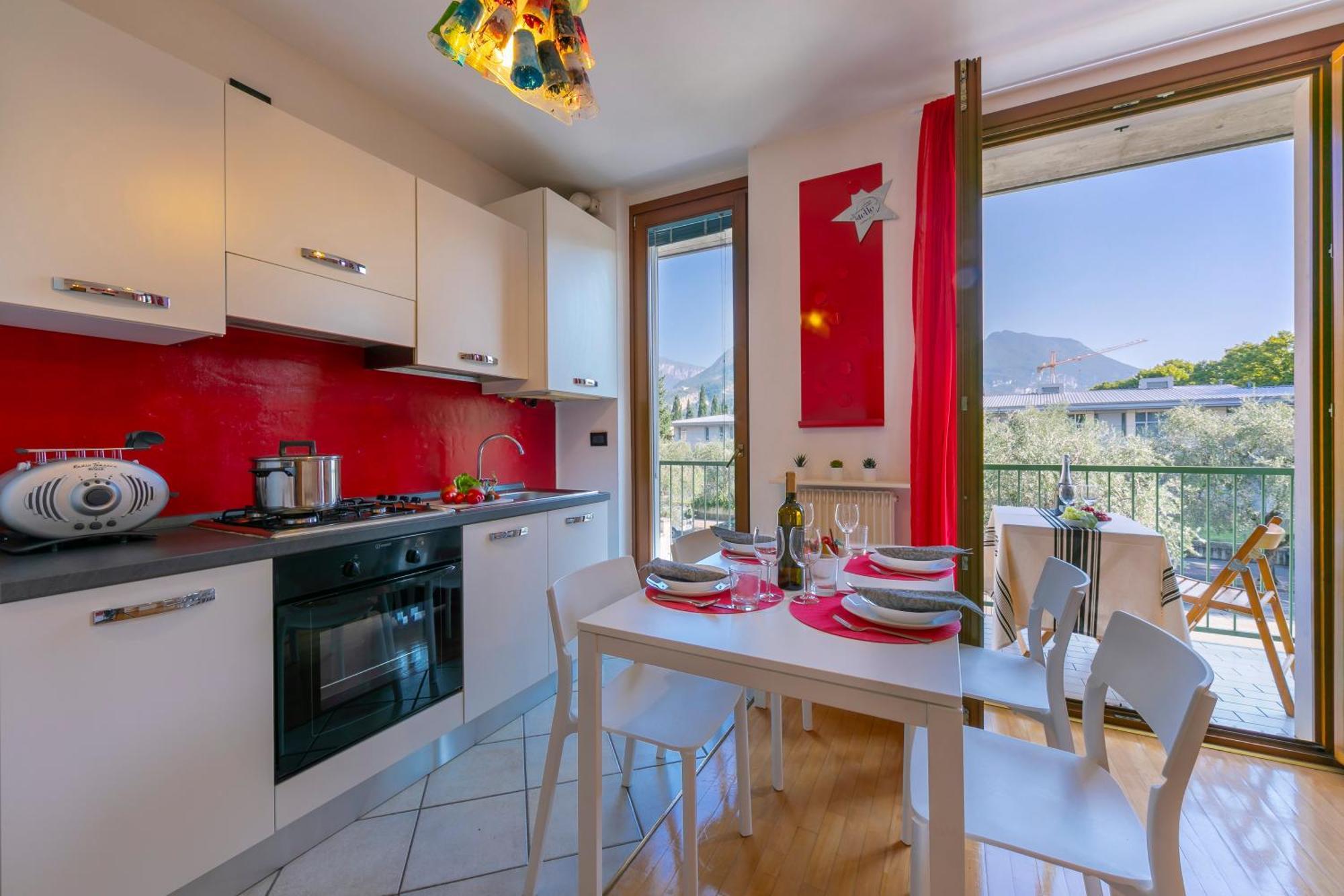 Claz House - Happy Rentals Riva del Garda Buitenkant foto