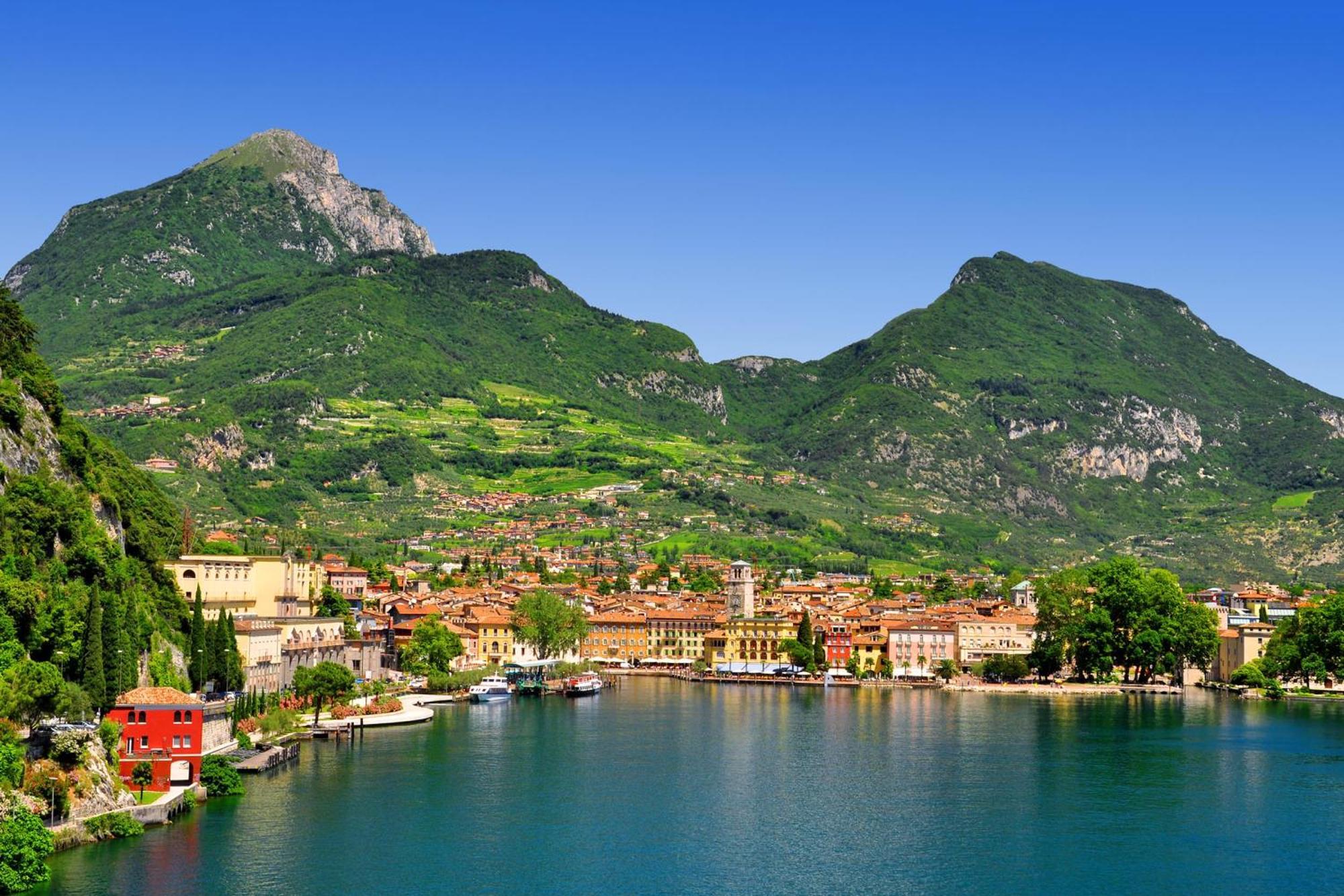 Claz House - Happy Rentals Riva del Garda Buitenkant foto